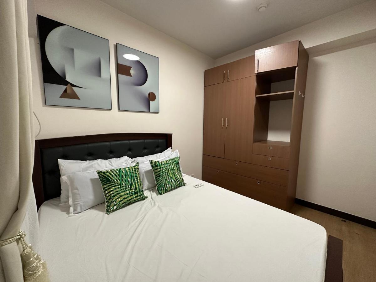 Celandine Residence In Quezon City 加洛坎 外观 照片